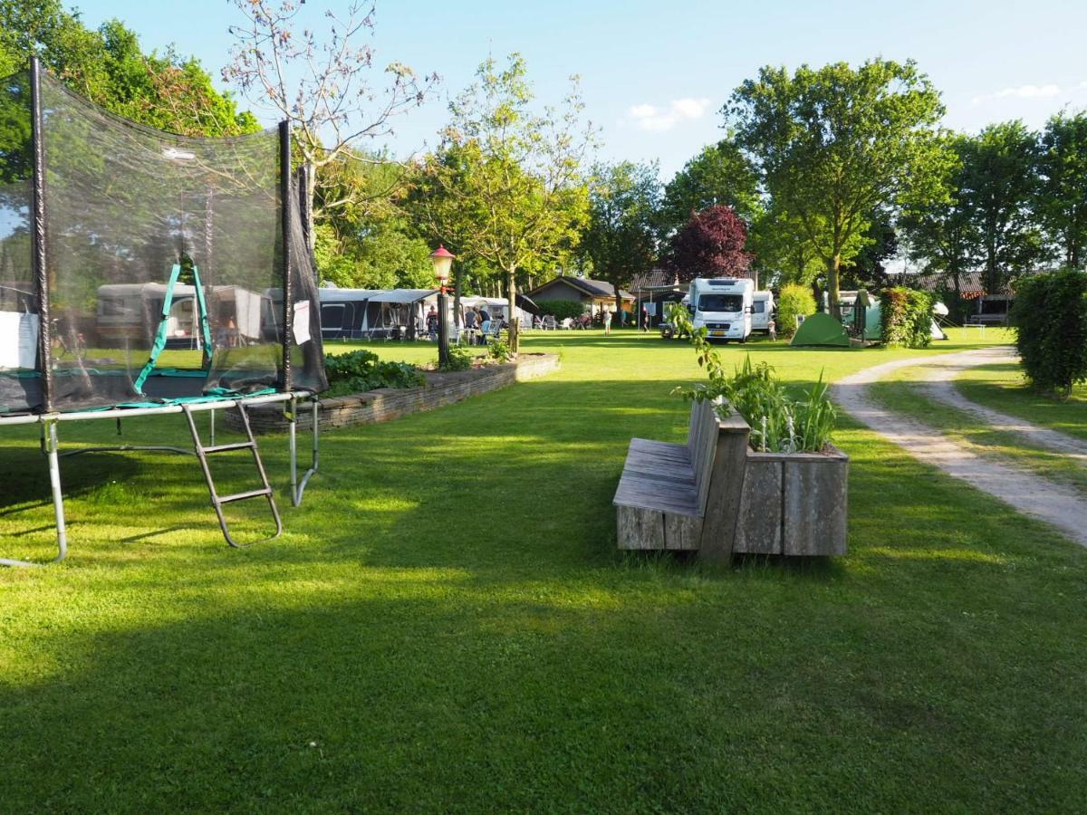 Chalet - Camping 'T Dekske Wintelre Exterior foto