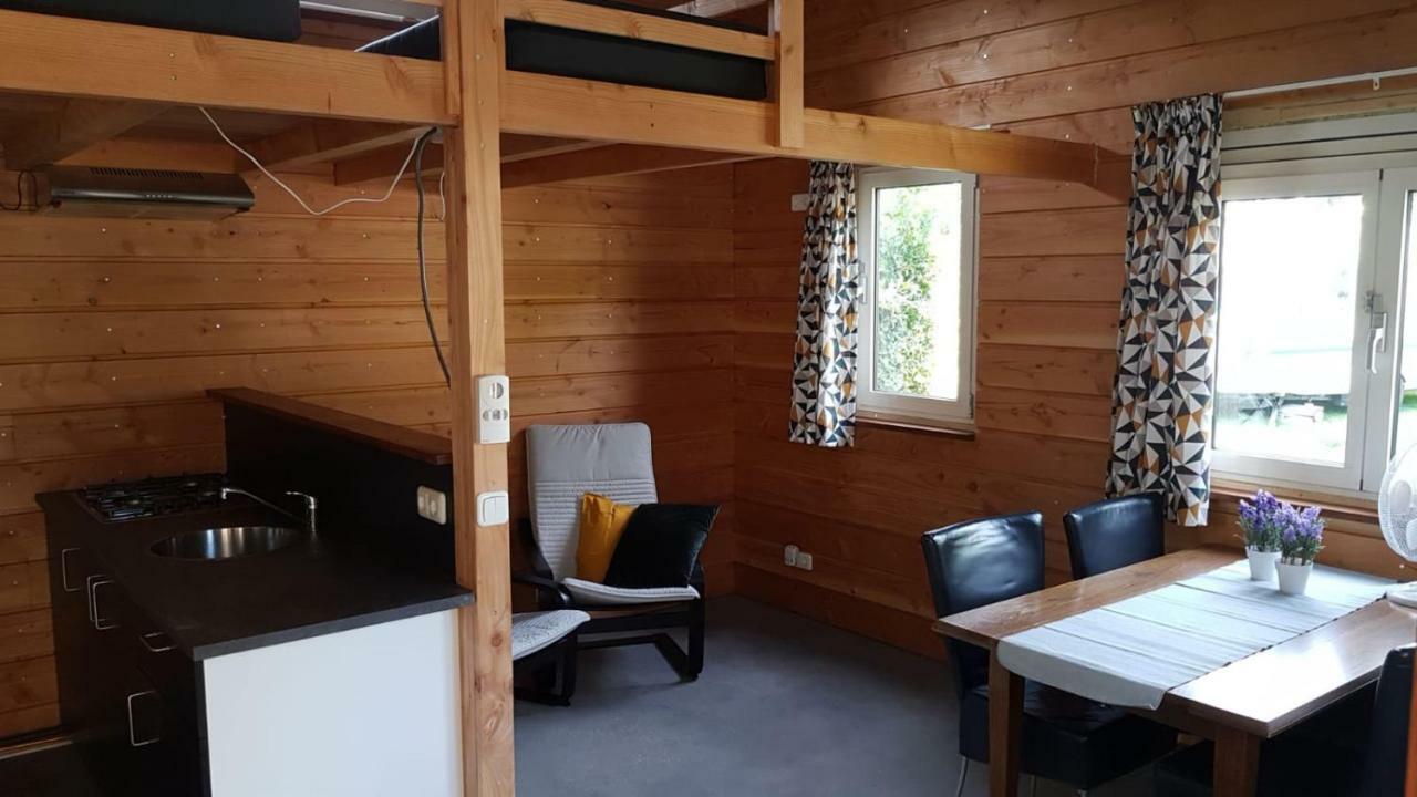 Chalet - Camping 'T Dekske Wintelre Exterior foto